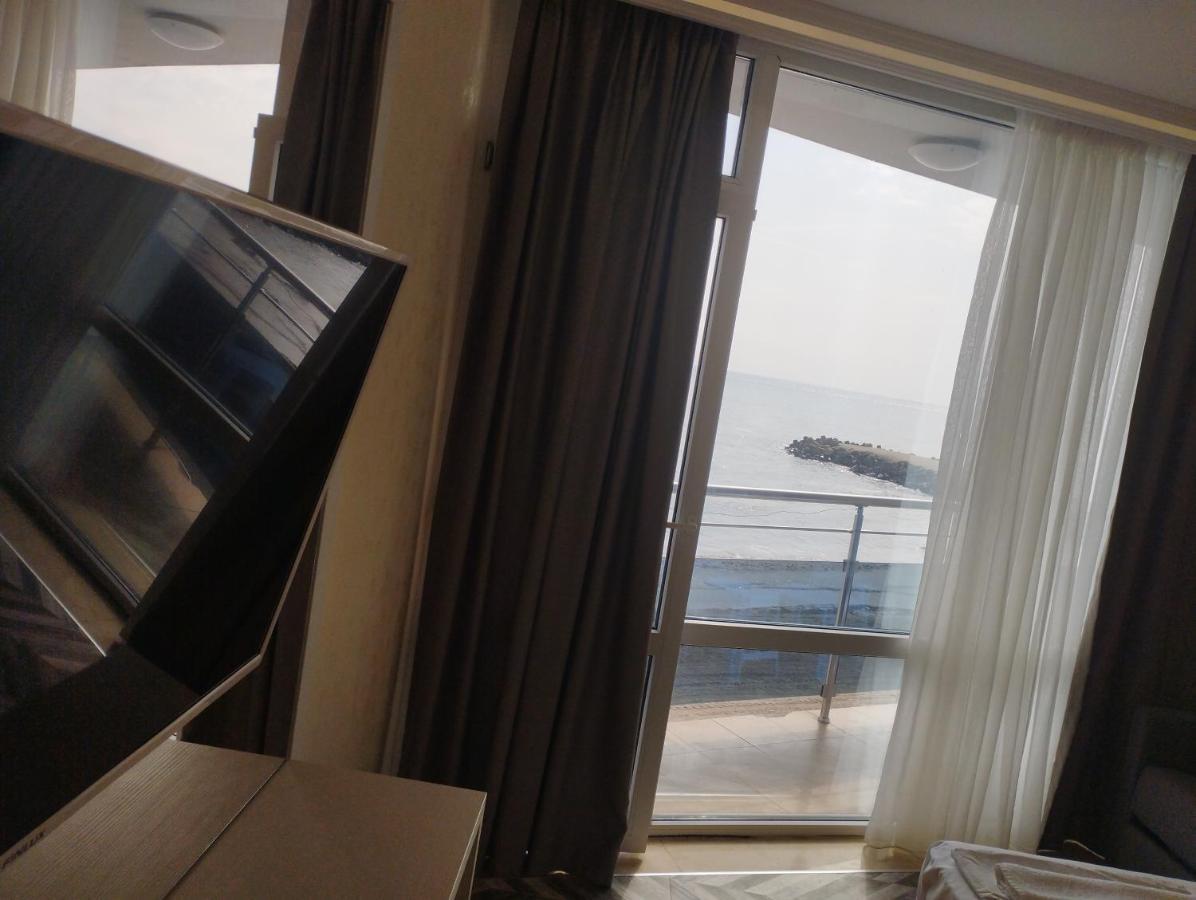 דירות פומורי Sea View Triple S B מראה חיצוני תמונה